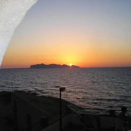 Holiday home 3 Bedrooms House At 20 M Away From The With Sea View And Terrace *